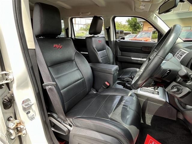 DODGE NITRO