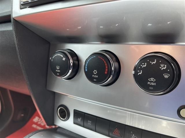 DODGE NITRO