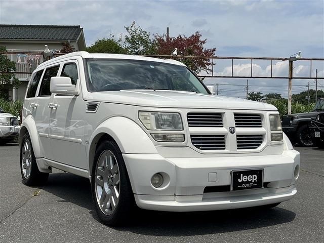 DODGE NITRO