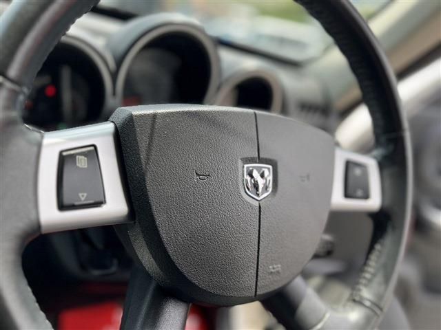 DODGE NITRO
