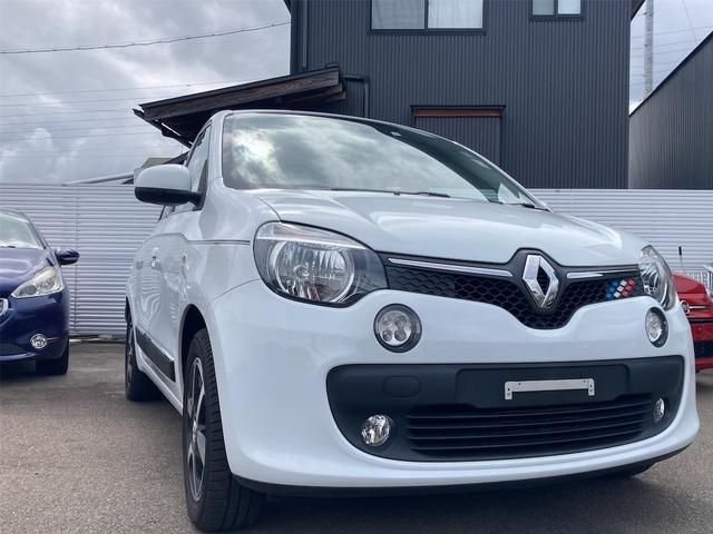 RENAULT TWINGO