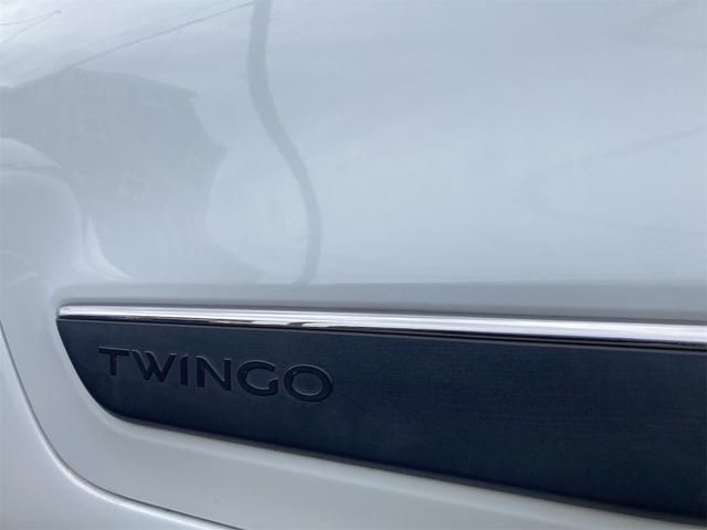 RENAULT TWINGO