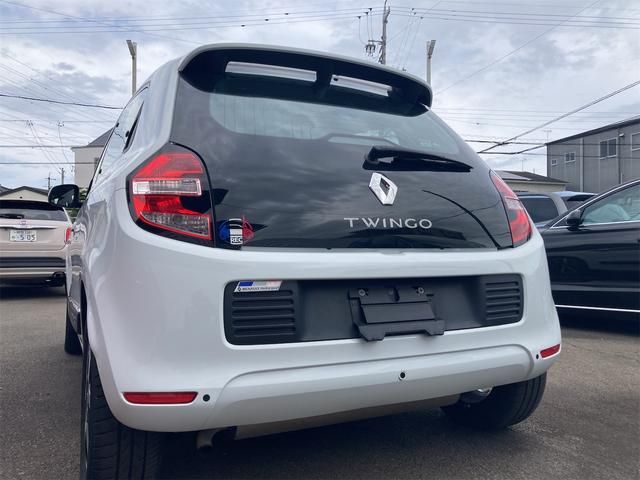 RENAULT TWINGO