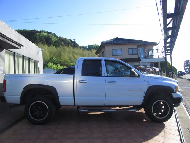 DODGE RAM pickup truck