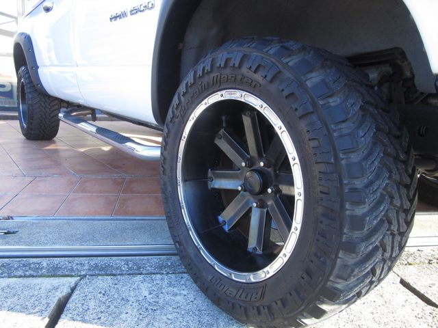 DODGE RAM pickup truck