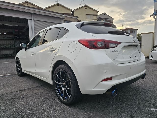AXELA SPORTS