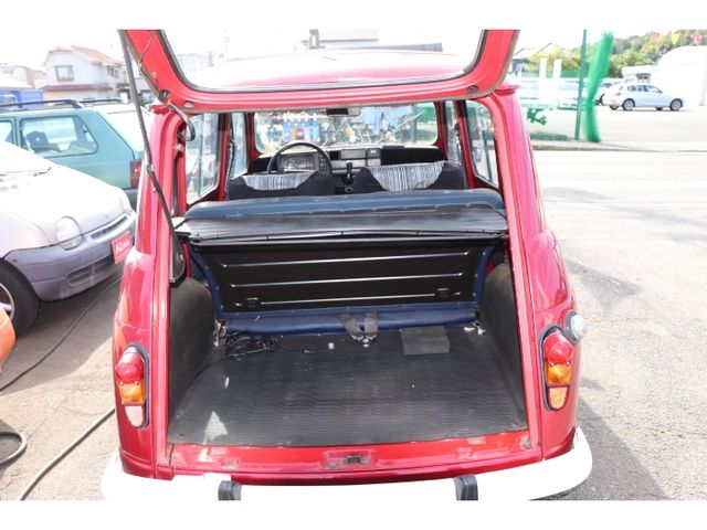 RENAULT Quatre(4)
