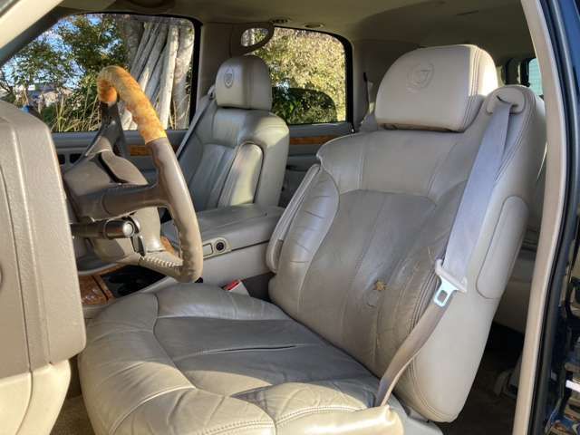 CADILLAC ESCALADE