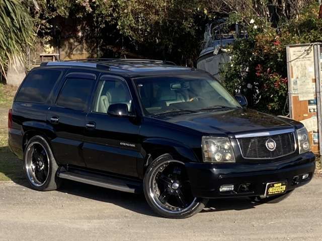 CADILLAC ESCALADE