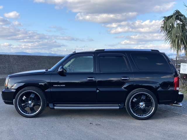 CADILLAC ESCALADE