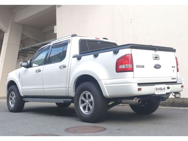 FORD EXPLORER SPORT TRAC