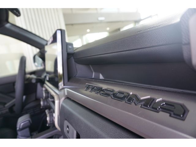 TACOMA 4WD