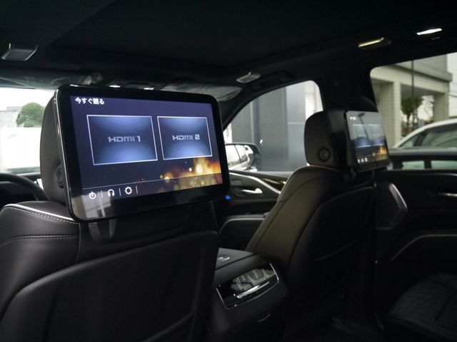 CADILLAC ESCALADE