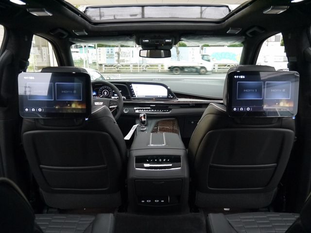CADILLAC ESCALADE