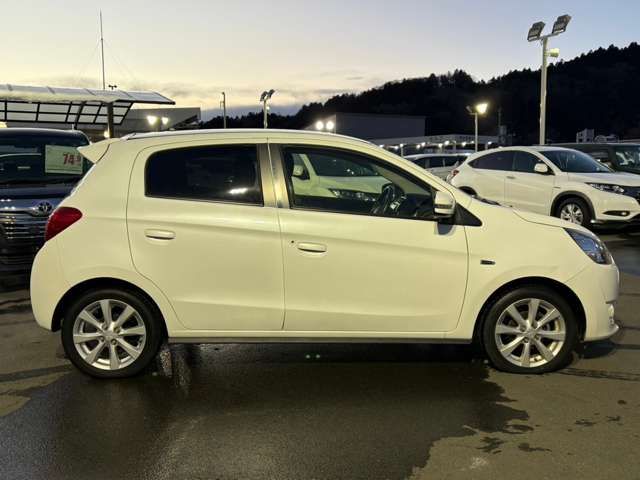 MIRAGE hatchback