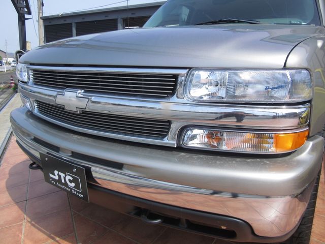 CHEVROLET SUBURBAN