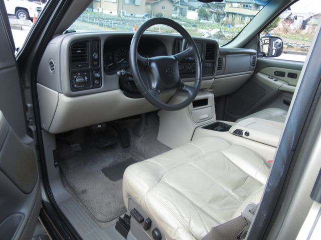 CHEVROLET SUBURBAN