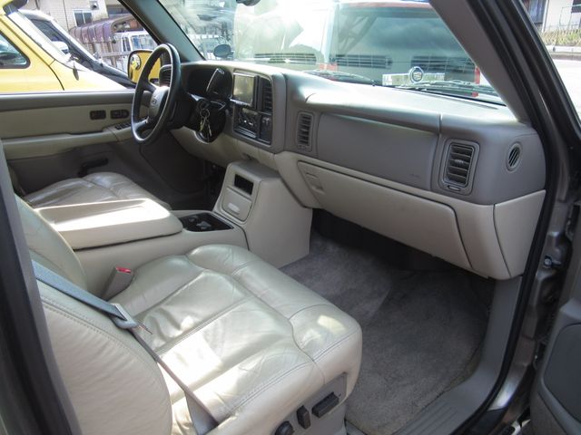 CHEVROLET SUBURBAN