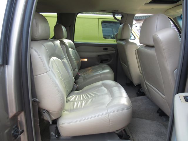 CHEVROLET SUBURBAN