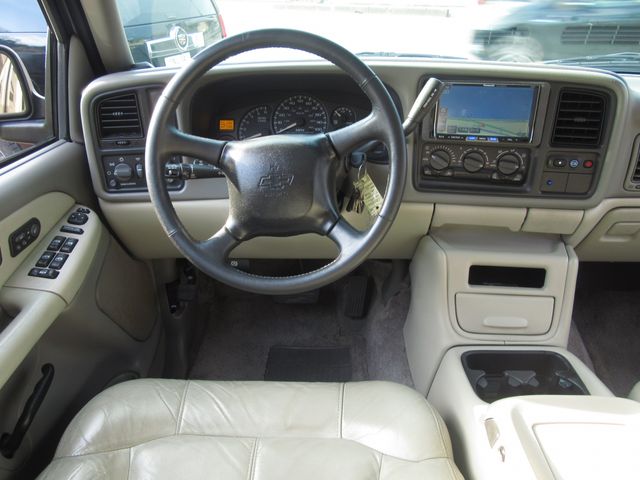 CHEVROLET SUBURBAN