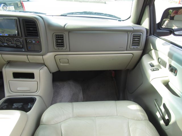 CHEVROLET SUBURBAN