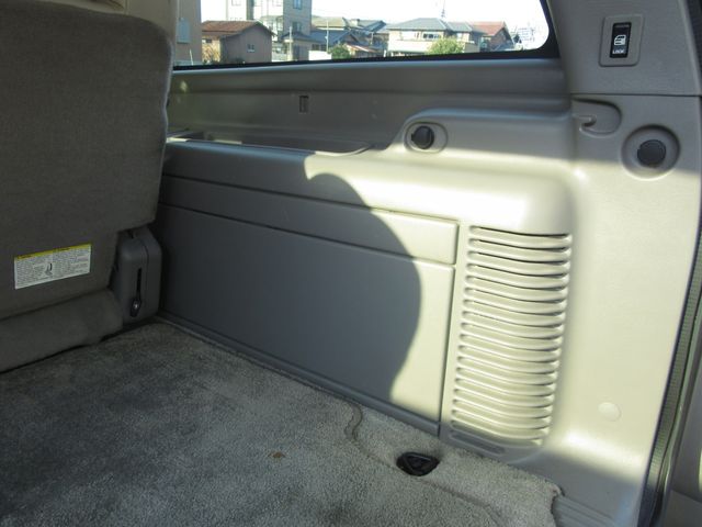 CHEVROLET SUBURBAN