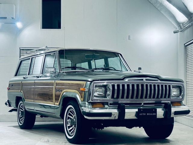 JEEP Grand Wagoneer