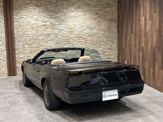PONTIAC FIREBIRD