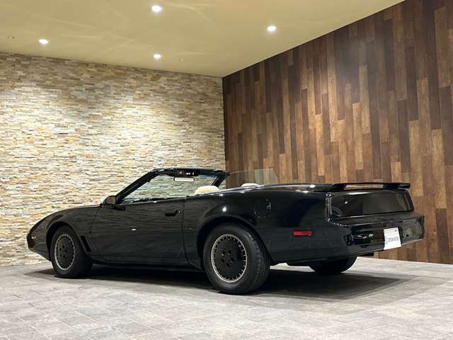 PONTIAC FIREBIRD