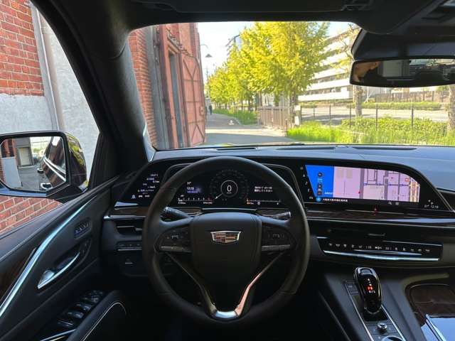 CADILLAC ESCALADE