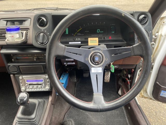 COROLLA LEVIN