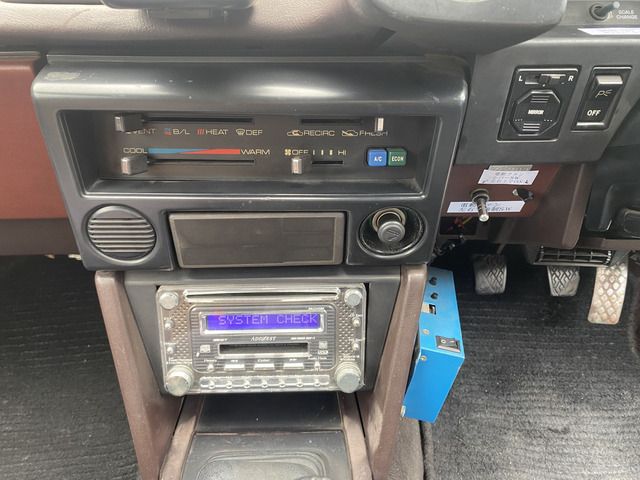 COROLLA LEVIN