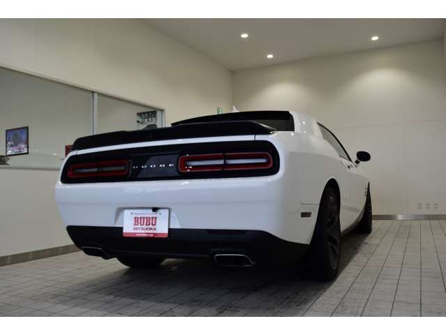 DODGE CHALLENGER