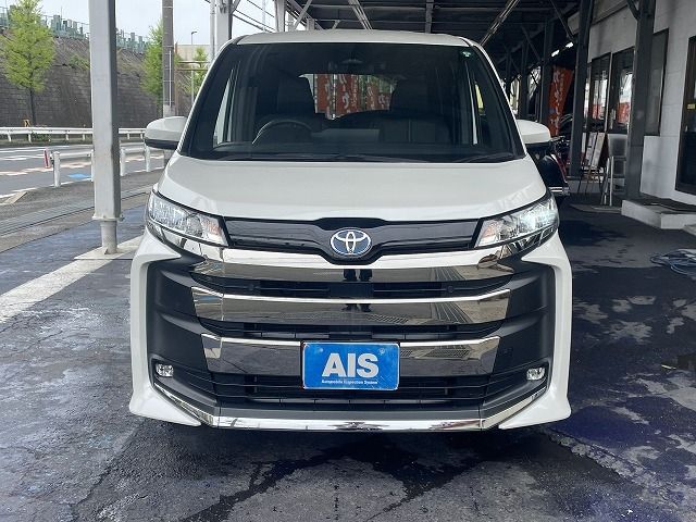 NOAH HYBRID 4WD