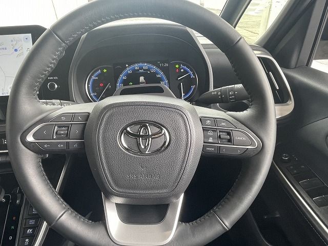 NOAH HYBRID 4WD