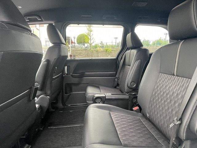 NOAH HYBRID 4WD