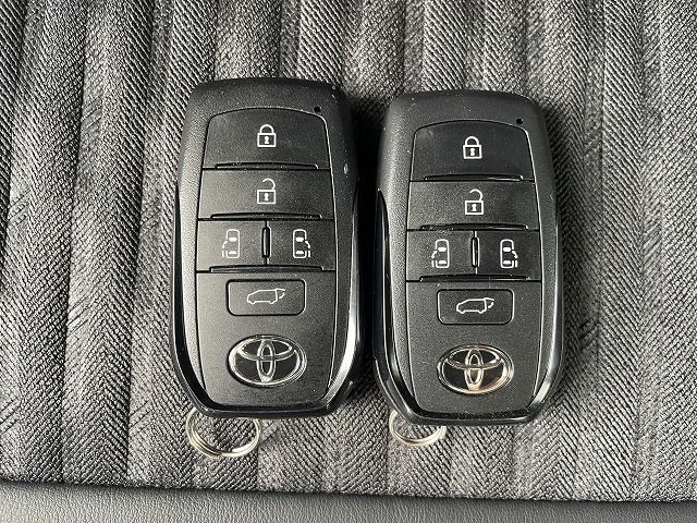 NOAH HYBRID 4WD