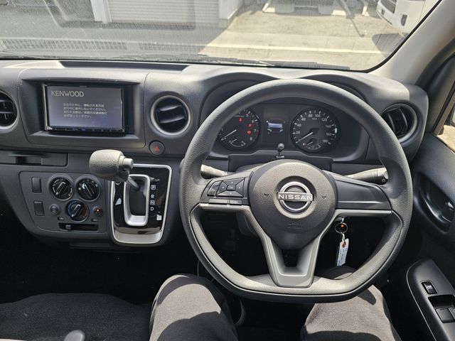 CARAVAN van 1.2t 2WD
