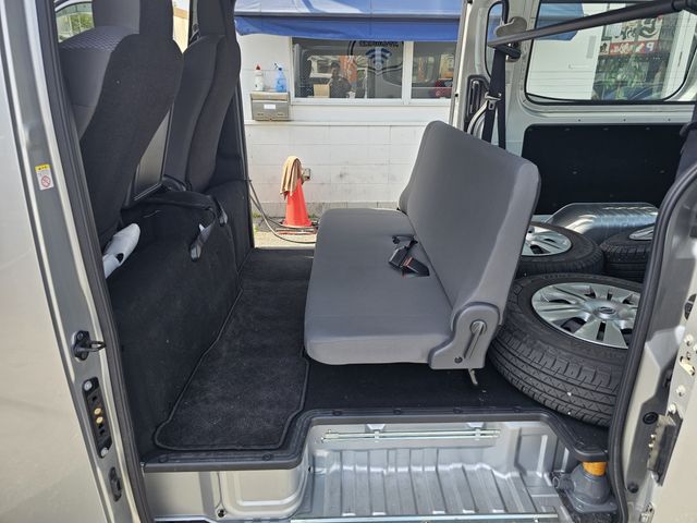 CARAVAN van 1.2t 2WD