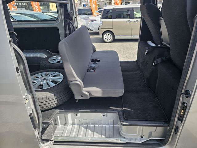 CARAVAN van 1.2t 2WD