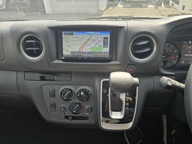 CARAVAN van 1.2t 2WD